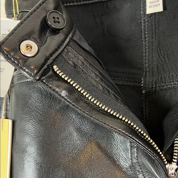 NWT Wilfred Beatrix Faux Leather Pant High Rise Flare Black 0 - Picture 10 of 13